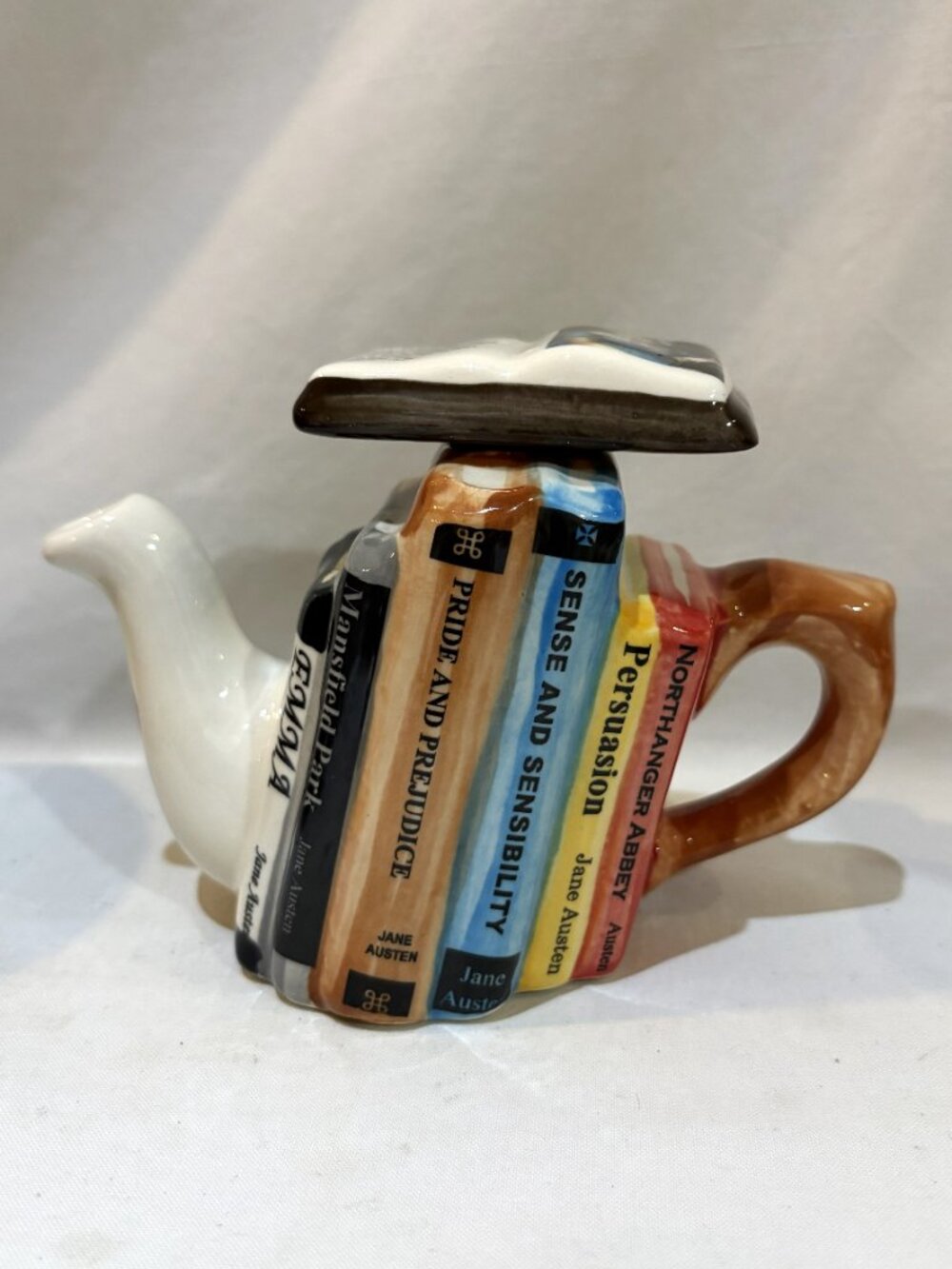 Carters of Suffolk Jane Austen Books 1 Cup Ceramic Teapot